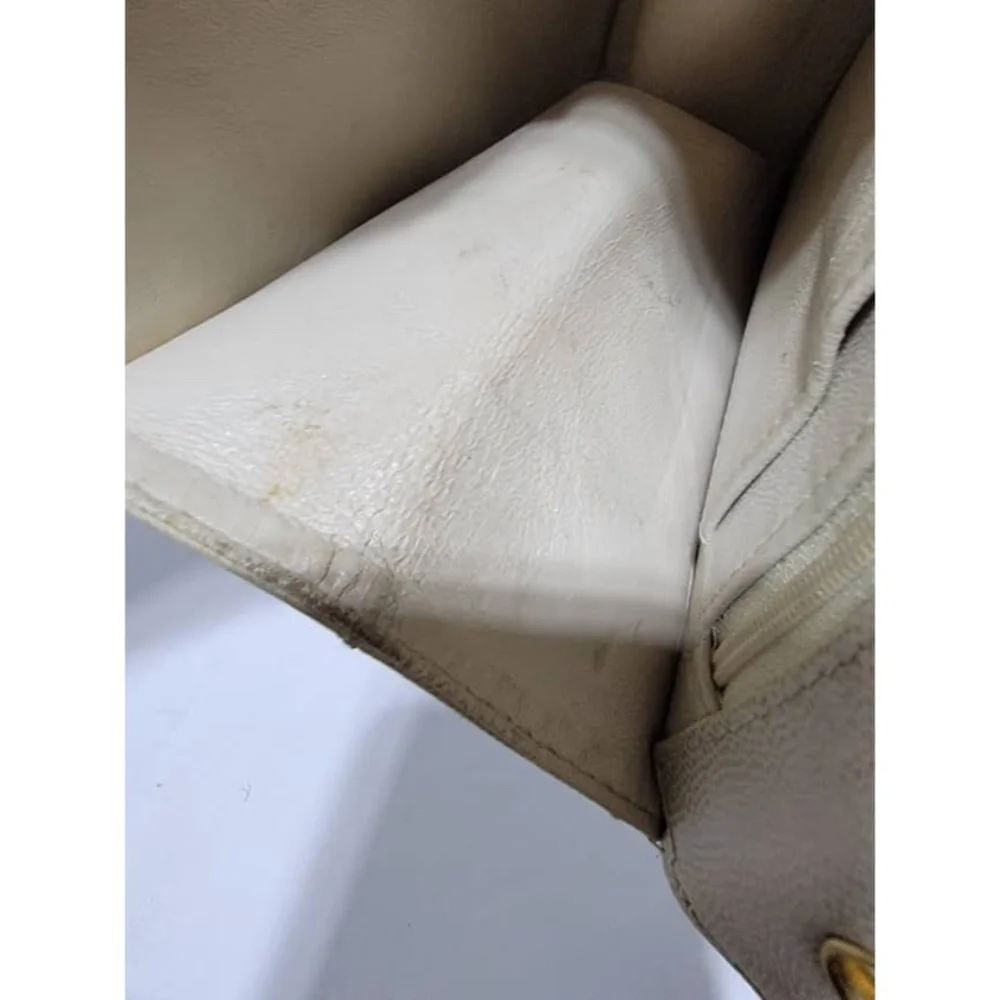 Authentic CHANEL Vintage Caviar Beige Flap Bag Beige Cream 24k Gold